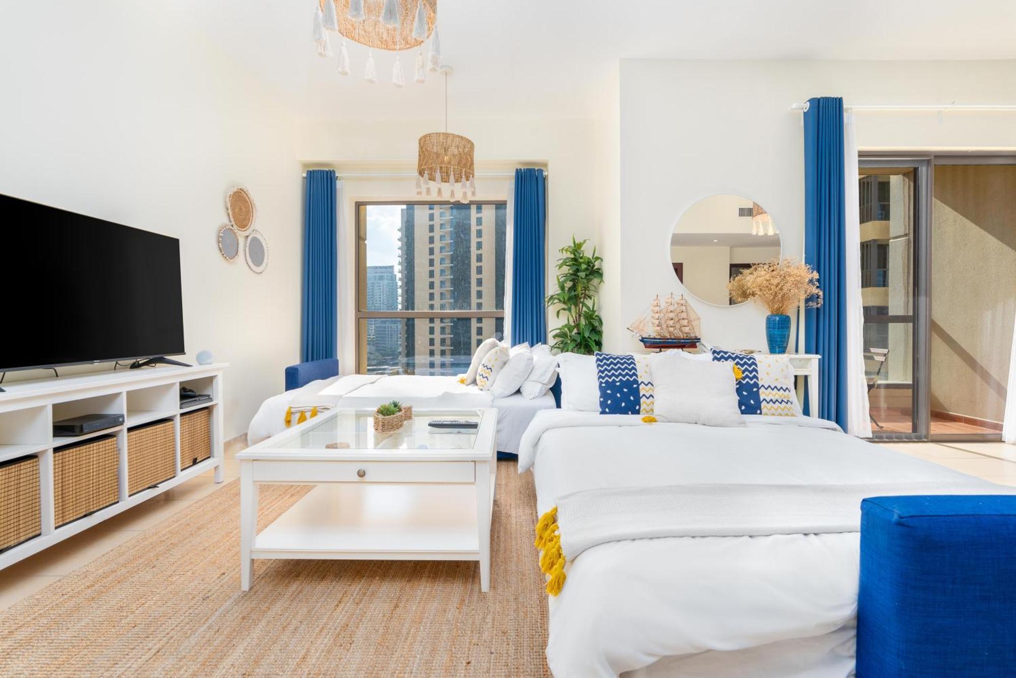 7 Beds / Jbr / Sea, Jbr And Ain Views / 3 Min Walk From Jbr / Large Groups And Families / Ideal Vacation Location Dubaï
