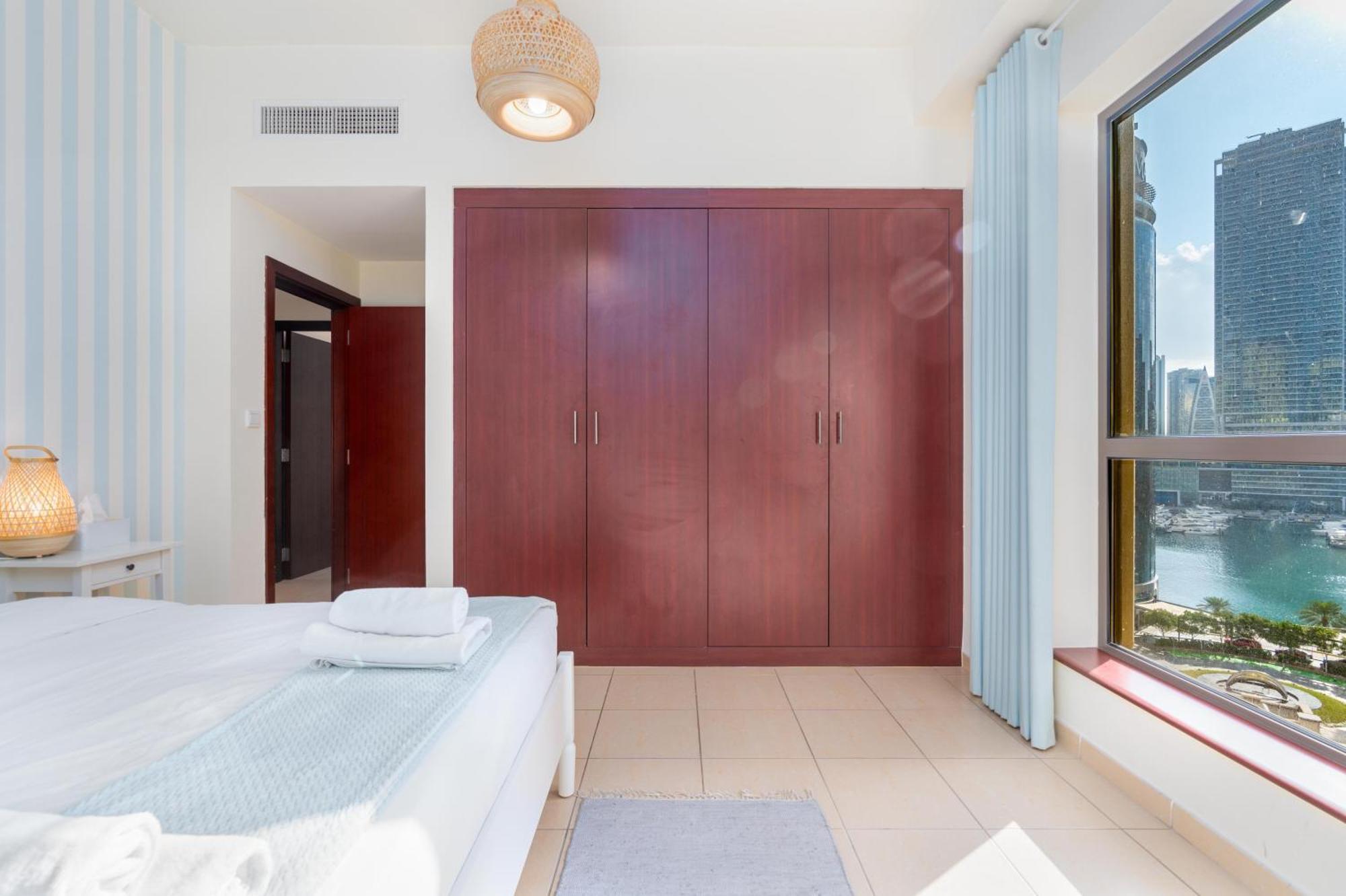 7 Beds / Jbr / Sea, Jbr And Ain Views / 3 Min Walk From Jbr / Large Groups And Families / Ideal Vacation Location Appartement Dubaï