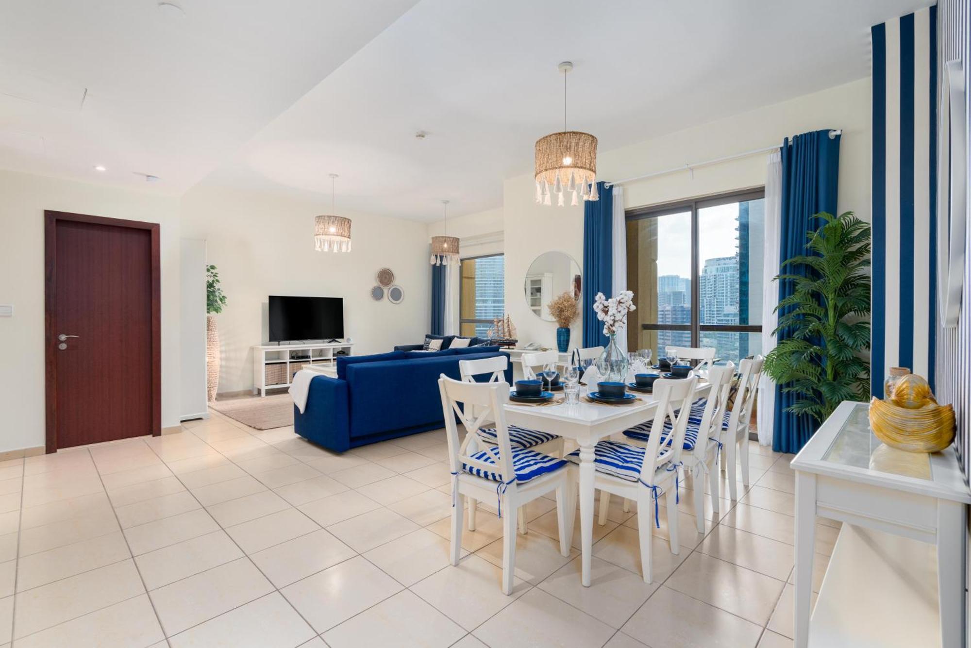7 Beds / Jbr / Sea, Jbr And Ain Views / 3 Min Walk From Jbr / Large Groups And Families / Ideal Vacation Location Dubaï